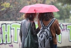 Ο καιρός σήμερα: Βροχές και μεμονωμένες καταιγίδες