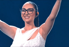 Eurovision 2025: Διέρρευσε η στιγμή με την αλλαγή στο φόρεμα της Klavdia - Από μαύρο γίνεται λευκό