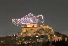 Μήνυση κατά παντός υπευθύνου από το υπ. Πολιτισμού για τη διαφήμιση με drones στην Ακρόπολη