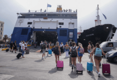 Μειώσεις έως 32% στα ακτοπλοϊκά εισιτήρια ταχύπλοων 