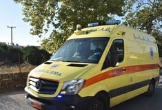 ΤΟΥΡΙΣΤΑΣ ΡΟΔΟΣ ΜΠΑΛΚΟΝΙ
