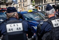 Απεργοί οδηγοί ταξί στο Παρίσι απειλούν να αποκλείσουν το Ρολάν Γκαρός
