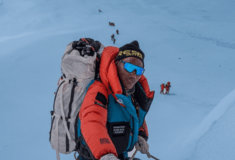 O Kami Rita Sherpa κατέκτησε την κορυφή του Έβερεστ για 31η φορά