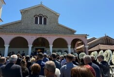 Κηδεία 30χρονου που πνίγηκε στη Λευκάδα: Συγγενείς και φίλοι είπαν το τελευταίο «αντίο»
