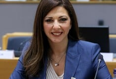 Πανελλήνιες 2025: Το μήνυμα της Σοφίας Ζαχαράκη στους μαθητές - «Κλείστε τα μάτια και ονειρευτείτε»