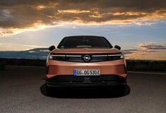 Τα ηλεκτρικά μοντέλα της Opel είναι οικογενειακή υπόθεση