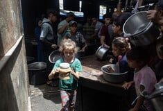 Γάζα: Το Ισραήλ επιβάλλει λιμοκτονία, είναι έγκλημα πολέμου, λέει κορυφαίος αξιωματούχος του ΟΗΕ
