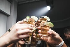 Με ταυτότητα η πώληση καπνού και αλκοόλ σε ανηλίκους – Αυστηρές ποινές για τους παραβάτες
