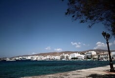 Πρόσκρουση πλοίου στο λιμάνι της Τήνου	