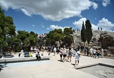 Ακρόπολη: Αποδόθηκαν στο κοινό οι διαδρομές στον αρχαιολογικό χώρο και το νέο πωλητήριο