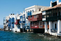 Μύκονος: 270 μαθητές καταγγέλλουν καθηγητή και ζητούν την απομάκρυνσή του από το ΓΕΛ του νησιού 