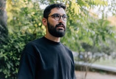 Λουκάς Μπάκας: «Επιδιώκω να δημιουργώ κάτι που δεν θα φαίνεται σχεδιασμένο»