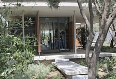Το νέο Πωλητήριο στην Ακρόπολη ως αρμονική, λειτουργική προσθήκη 