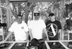 Voltnoi & Quetempo (STEGI.RADIO), Άκης Χοντάσης Επιμέλεια Μουσικού Προγράμματος «Μια ανοιχτή πρόσκληση σε μια μουσική και ιστορική περιπλάνηση»