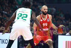 Παναθηναϊκός - Ολυμπιακός 88-99: Πήραν προβάδισμα στη σειρά οι ερυθρόλευκοι