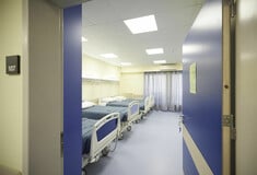 Τζάνειο: Με πολυοργανική ανεπάρκεια η 62χρονη - Σε εξέλιξη ΕΔΕ για τον βοηθό νοσηλευτή