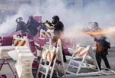 Ταραχές στο Λος Άντζελες: Η Εθνοφρουρά επιτέθηκε με πλαστικές σφαίρες κατά των διαδηλωτών