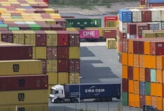 Σε εύθραυστη εμπορική ανακωχή ΗΠΑ και Κίνα: Συμφωνία-πλαίσιο για τις σπάνιες γαίες