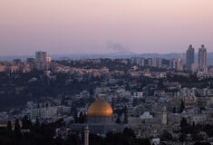 Μαζική επίθεση του Ιράν με πυραύλους στο Ισραήλ