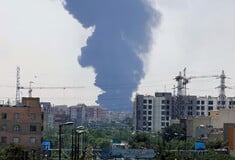 Το Ισραήλ στοχεύει κρίσιμες υποδομές του Ιράν - Νέες ισχυρές εκρήξεις στην Τεχεράνη