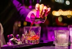 Θεσσαλονίκη: Συνελήφθησαν δύο άτομα για πώληση αλκοόλ σε 14χρονες 
