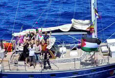 Επιστρέφουν οι τελευταίοι ακτιβιστές του Madleen μετά την ισραηλινή αναχαίτιση καθ’ οδόν προς τη Γάζα