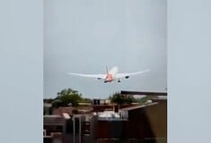 Ο έφηβος που κατέγραψε το αεροσκάφος της Air India να πέφτει «δεν θα ξανασηκώσει τηλέφωνο στον ουρανό»