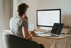 Το ChatGPT επηρεάζει την κριτική σκέψη, σύμφωνα με έρευνα του MIT