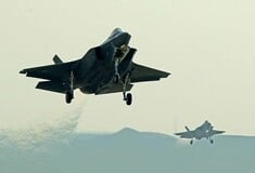 Η Τεχεράνη λέει ότι κατέρριψε ισραηλινό F-35 - Drone «έπεσε στο Ιράν» λέει το Τελ Αβίβ