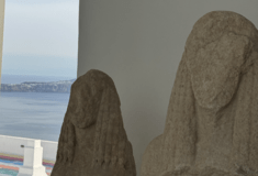 Σαντορίνη: Η έκθεση «Κυκλαδίτισσες» εγκαινιάζει το νέο Αρχαιολογικό Μουσείο Θήρας