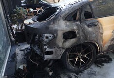 Επίθεση με γκαζάκια σε έκθεση αυτοκινήτων στη Κηφισιά	