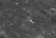 NASA: Νέες εικόνες από τη συντριβή του ιαπωνικού ρόβερ στη Σελήνη