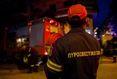 Τροχαίο δυστύχημα στη Λάρισα: Αυτοκίνητο κάηκε ολοσχερώς - Ένας νεκρός