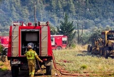 Φωτιά τώρα στη Χίο - Μήνυμα του 112 σε κατοίκους για να απομακρυνθούν 
