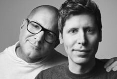 «Κατέβασαν τα πάντα»: Η OpenAI «έσβησε» τον Jony Ive μετά από νομική διαμάχη