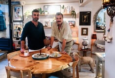 Ο Δημήτρης και ο Κερέμ κάνουν πράξη την ελληνοτουρκική φιλία