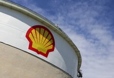 Τι σημαίνει μια πιθανή εξαγορά της BP από τη Shell