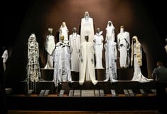 Ο Rick Owens επέστρεψε στο Παρίσι για «να προκαλέσει και να σοκάρει», και τα κατάφερε