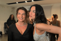 Dua Lipa: Η φωτογραφία μαζί με τη μητέρα της και οι ευχές για τα γενέθλιά της
