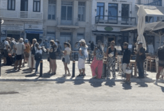 Απαγορευτικό απόπλου στις Κυκλάδες: Ουρές στα πρακτορεία από ταξιδιώτες