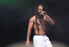 «Θάνατος στους IDF» - Το σύνθημα του Bobby Vylan στο Glastonbury που προκάλεσε αντιδράσεις 