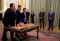 Ορκίστηκαν τα νέα μέλη της κυβέρνησης στο Προεδρικό Μέγαρο	