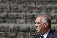 Γαλλία: Αντιμέτωπη με πρόταση μομφής η κυβέρνηση