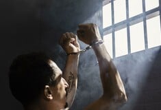 «Τσιπάκια» στο δέρμα και ρομπότ στις φυλακές, προτείνουν τεχνολογικές εταιρείες στο Ηνωμένο Βασίλειο
