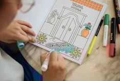 Colouring Books: Το απόλυτο καλοκαιρινό αντίδοτο στο άγχος των millennials και της GenZ 