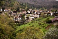 Δόμηση σε οικισμούς κάτω των 2.000 κατοίκων: «Θα διατηρηθούν τα υφιστάμενα όρια»