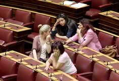 Πολιτική χωρίς γυναίκες: Η Ελλάδα πίσω από την Ευρώπη στην ισότητα φύλων
