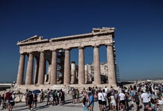 Καύσωνας: Ενδέχεται να τροποποιηθεί το ωράριο στην Ακρόπολη