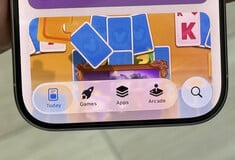 Apple: Πιο «παγωμένο» το Liquid Glass στο iOS 26 – Αντιδράσεις για τη νέα σχεδιαστική αλλαγή