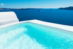 Φύση, άνεμος, πισίνα 